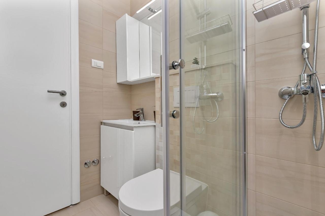Guesthouse Lara Makarska Extérieur photo